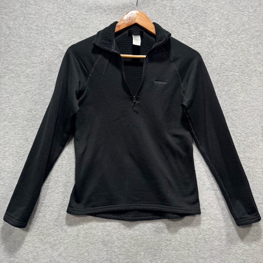 Patagonia Womens S R1 Thermal Grid Fleece Black 1/4 Zip Pullover Base Layer